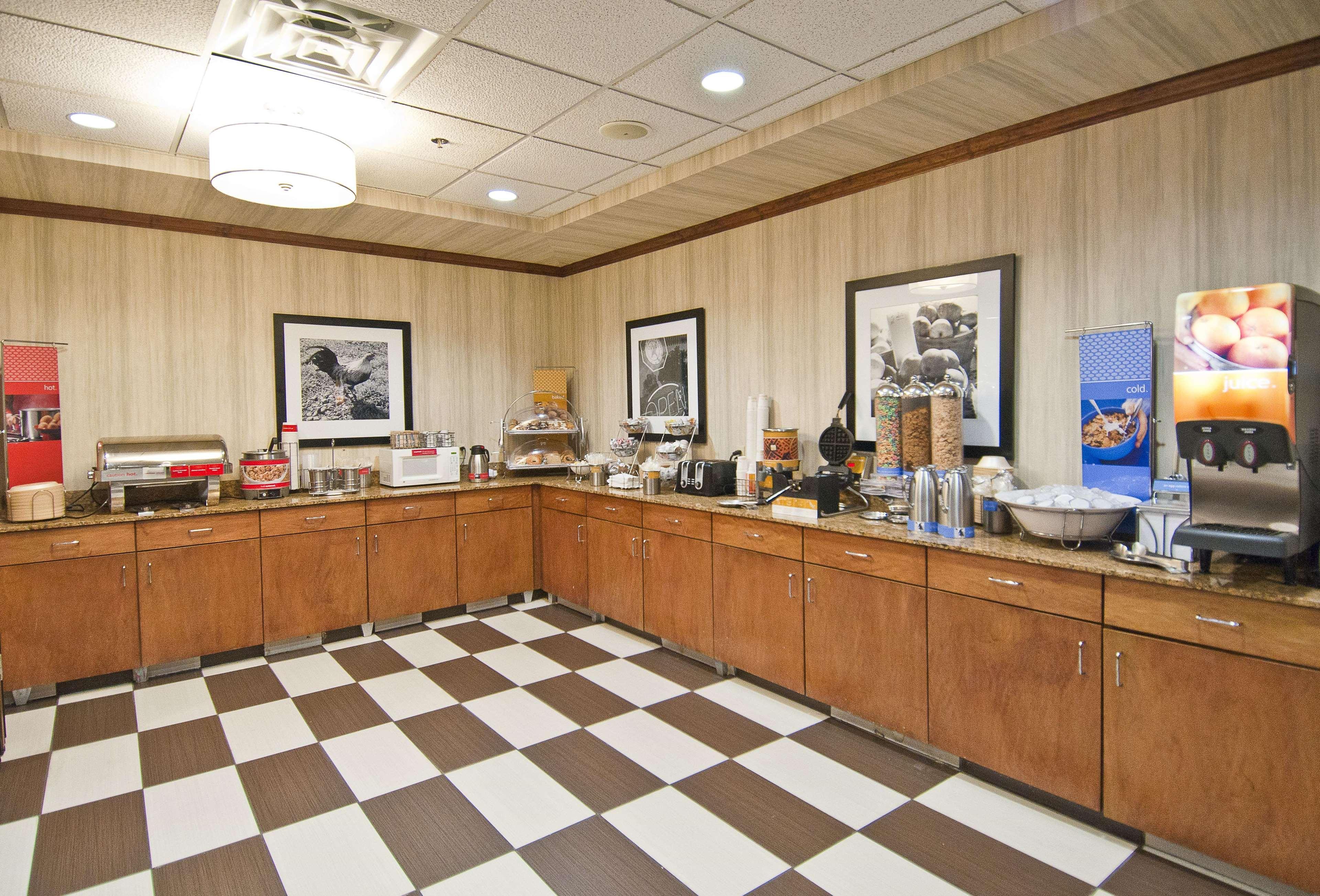 Hampton Inn Canton Eksteriør billede